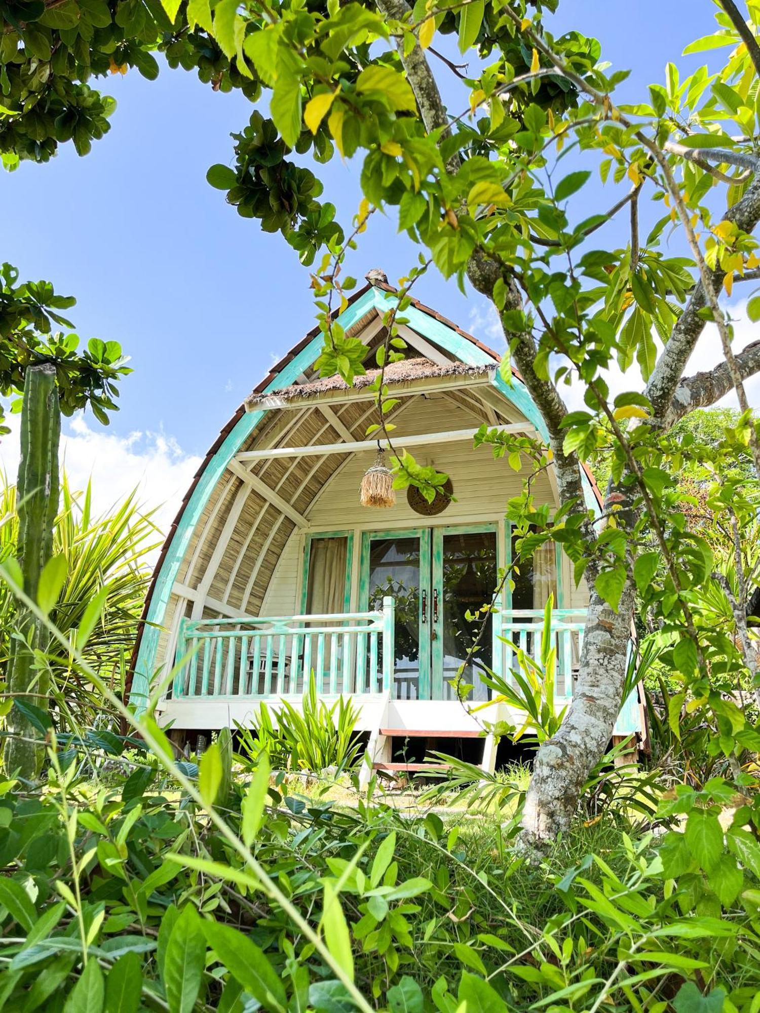 The Edge Lembongan Villa Exterior photo