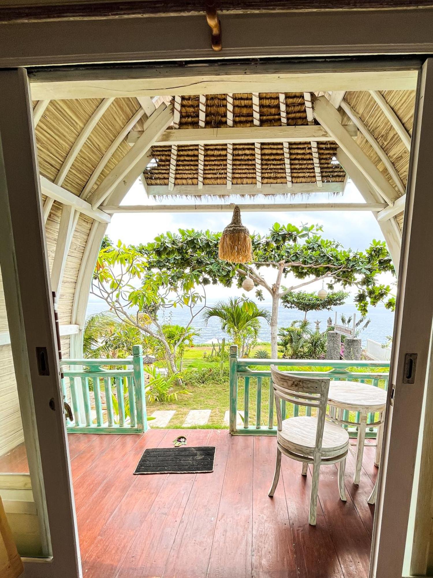 The Edge Lembongan Villa Exterior photo