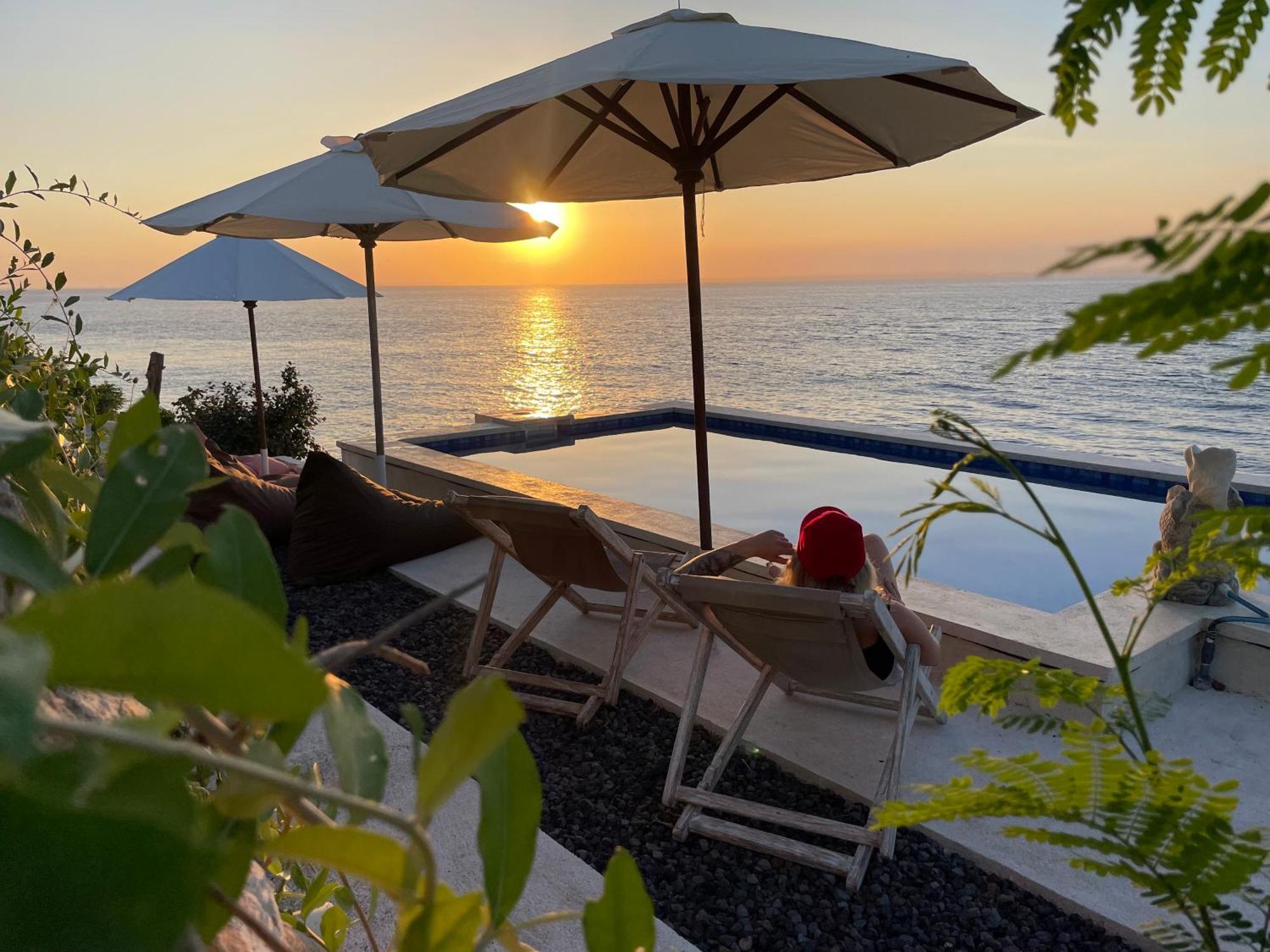 The Edge Lembongan Villa Exterior photo