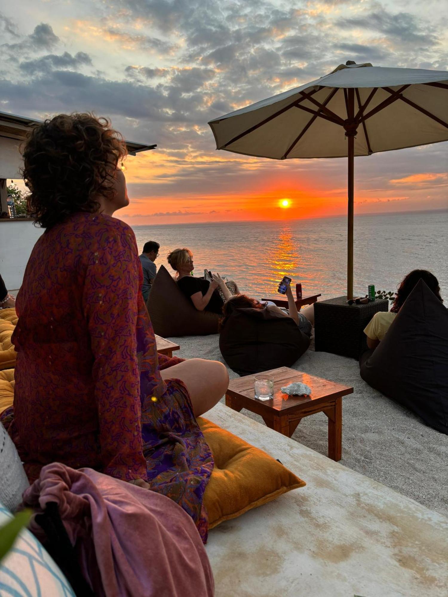 The Edge Lembongan Villa Exterior photo